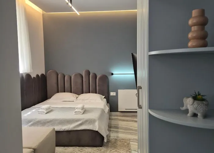 Cloud Cane Apartment